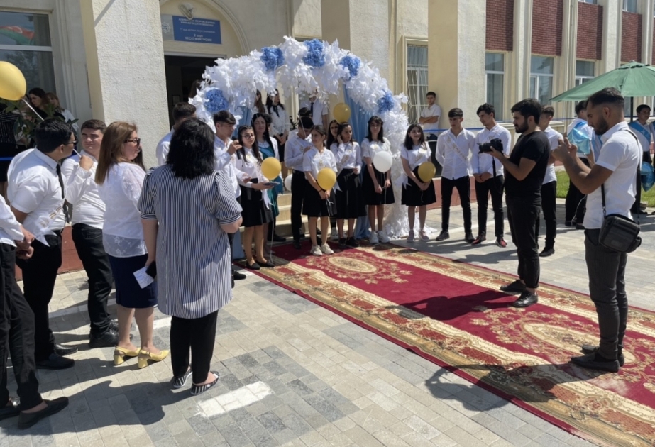 Bu il Astaranın ümumtəhsil məktəblərini 2219 məzun bitirib