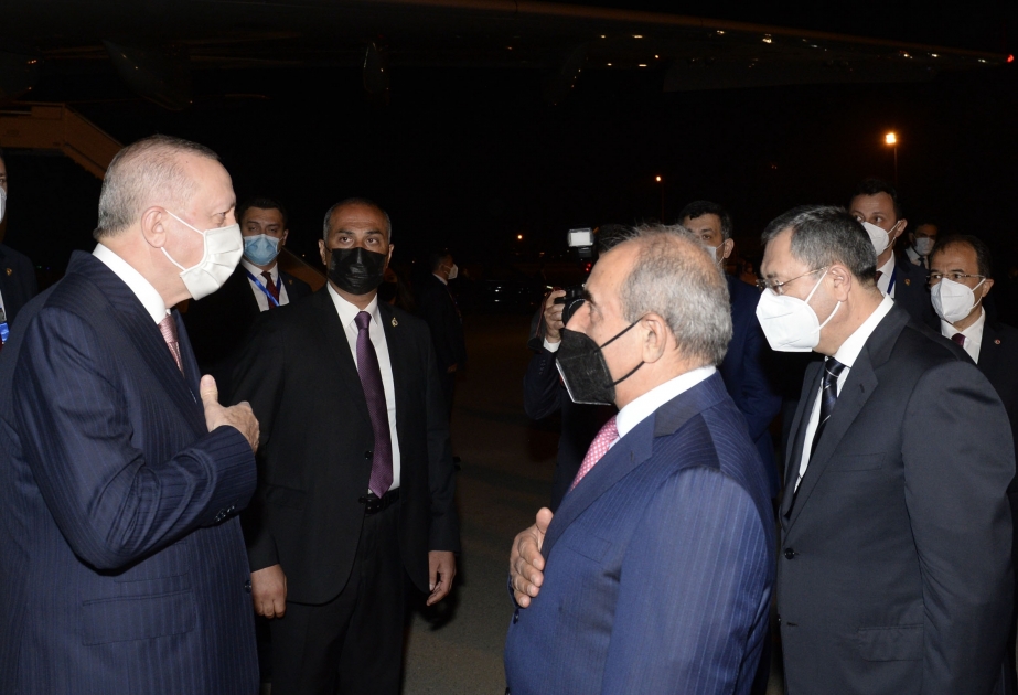 Türkiyə Prezidenti Rəcəb Tayyib Ərdoğan Azərbaycana rəsmi səfərə gəlib
