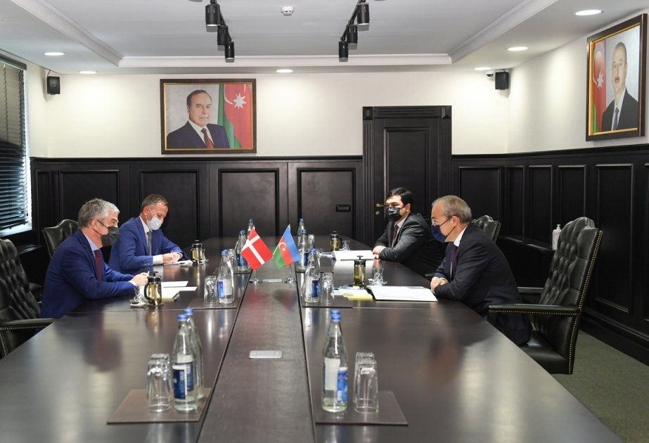 Se invita a las empresas danesas a aprovechar las oportunidades de negocio e inversión en Azerbaiyán