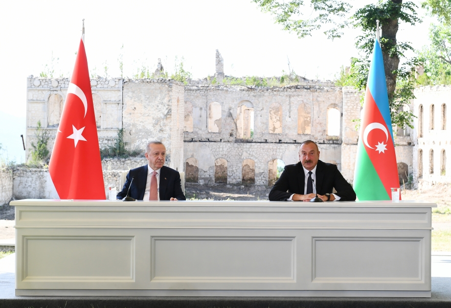 Choucha : les présidents azerbaïdjanais et turc font des déclarations à la presse VIDEO