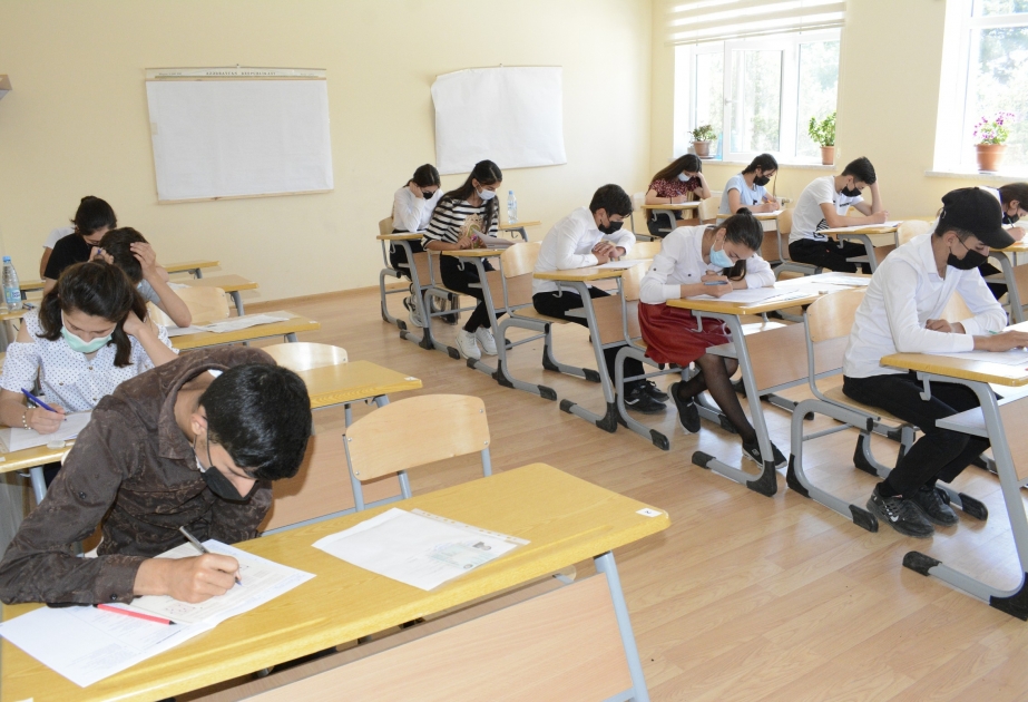Xaçmazda 1202 şagird buraxılış imtahanlarında biliyini sınayıb
