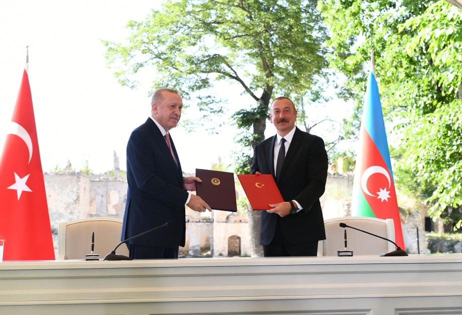 Şuşa Bəyannaməsi: İki qardaş ölkə Cənub Qaz Dəhlizindən səmərəli istifadəni əlaqələndirilmiş şəkildə davam etdirəcək