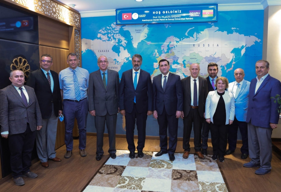 L’Université nationale de pétrole et d’industrie d’Azerbaïdjan signe un mémorandum de coopération avec l’Université Karabuk