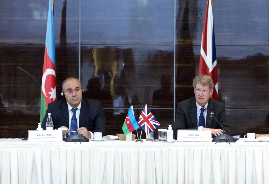 Azərbaycanla Böyük Britaniya arasında gömrük əməkdaşlığı sahəsində müzakirələr aparılıb