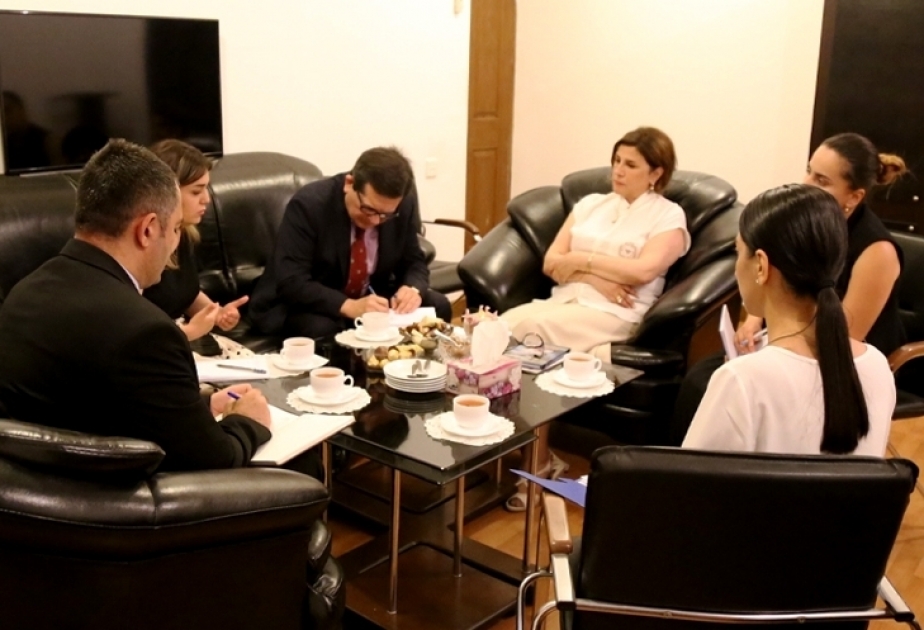 Fidel Coloma: “Debemos contribuir al establecimiento de relaciones literarias chileno-azerbaiyanas”