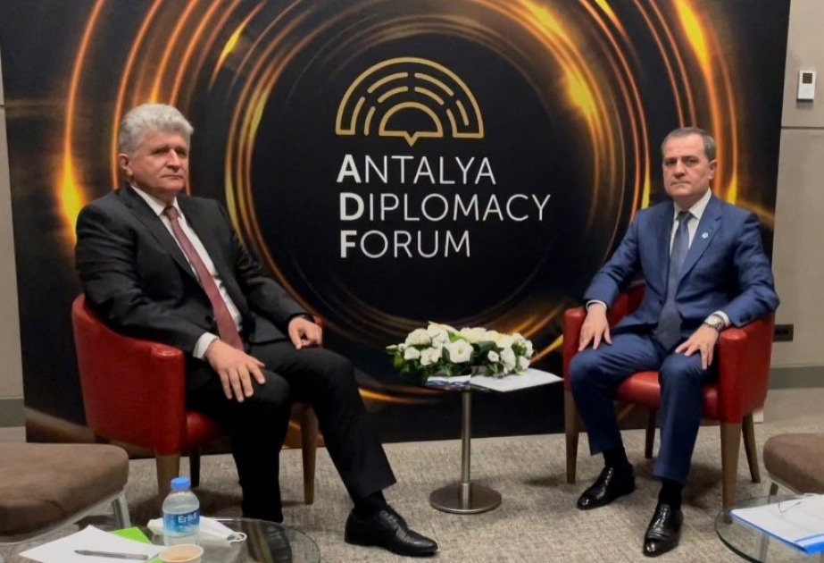 Antalya : le ministre azerbaïdjanais des Affaires étrangères rencontre un sous-secrétaire général de l’ONU