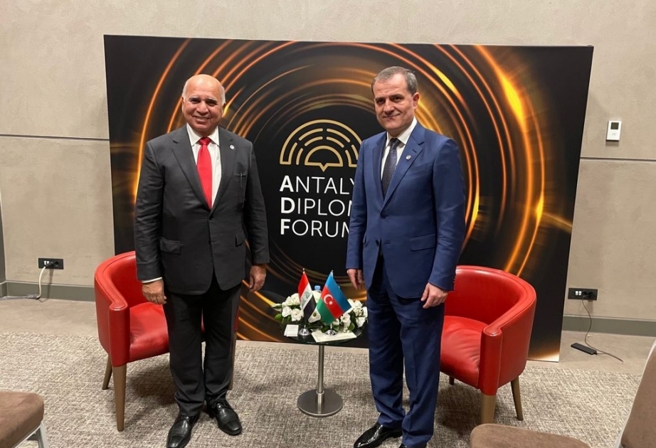 وزير الخارجية الاذربيجاني يلتقي نظيره العراقي في أنطاليا