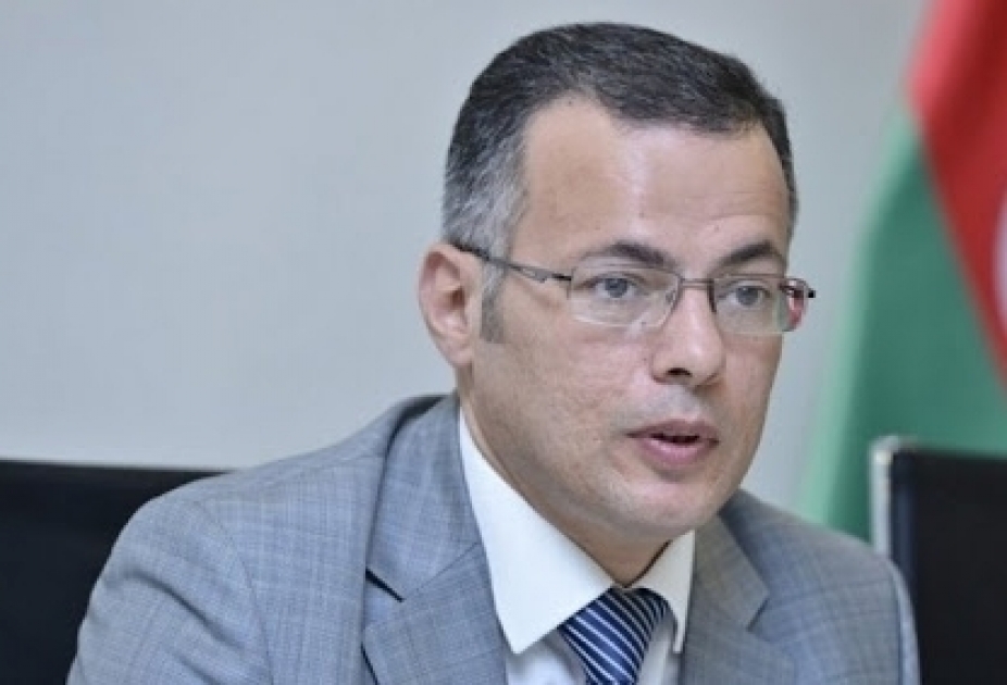 Director ejecutivo de CAERC: “Hay que reestructurar la economía azerbaiyana”