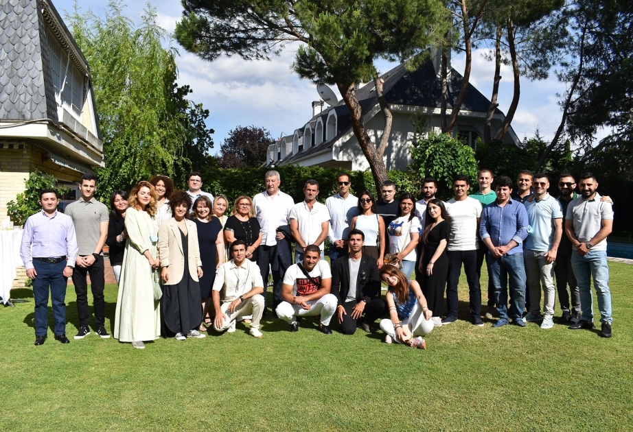 Se celebró en Madrid una reunión con la diáspora azerbaiyana