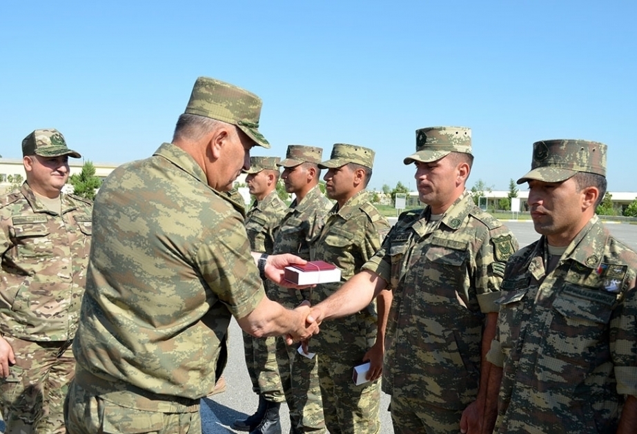 Ministerio de Defensa: "Otro grupo de militares de Azerbaiyán va a realizar cursos de comandos en Turquía"
