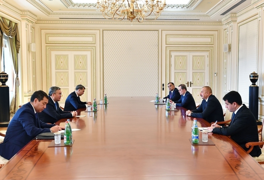Präsident Ilham Aliyev empfängt stellvertretenden Premierminister Kasachstans VIDEO