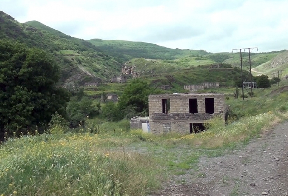 وزارة الدفاع تنشر مقاطع فيديو عن قرية قالاجا لمحافظة لاجين (فيديو)