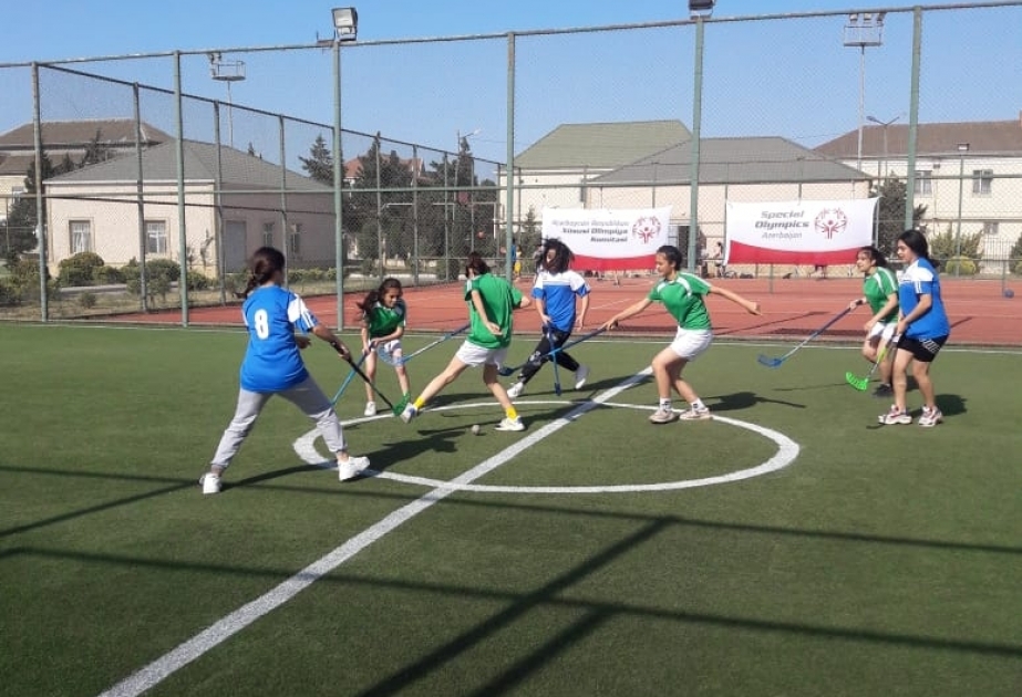 Florbol üzrə qızlar arasında turnirin qalibləri müəyyənləşib