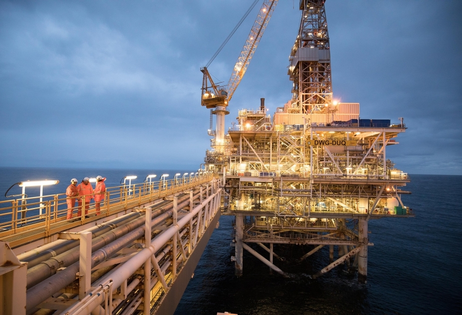 El precio del petróleo azerbaiyano se acerca a los 76 dólares