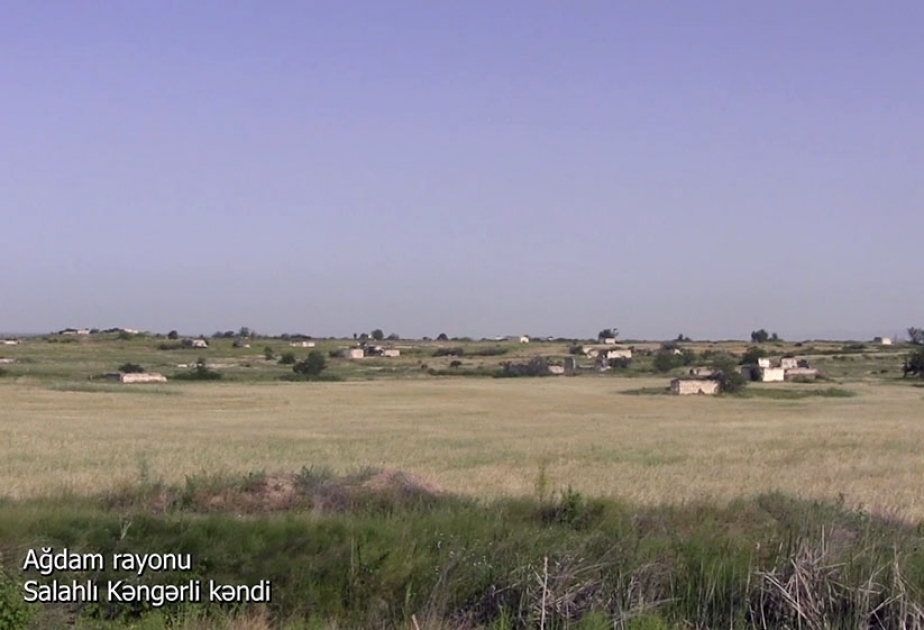 Министерство обороны распространило видеокадры из села Салахлы Кенгерли Агдамского района ВИДЕО