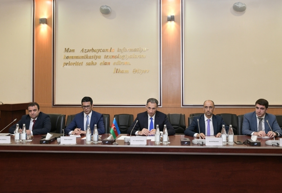 L’Azerbaïdjan et les Emirats arabes unis discutent de leur coopération dans le domaine des hautes technologies et de l’espace
