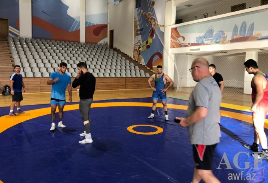 Güləşçilərimiz Olimpiadaya Göygöldə hazırlaşırlar