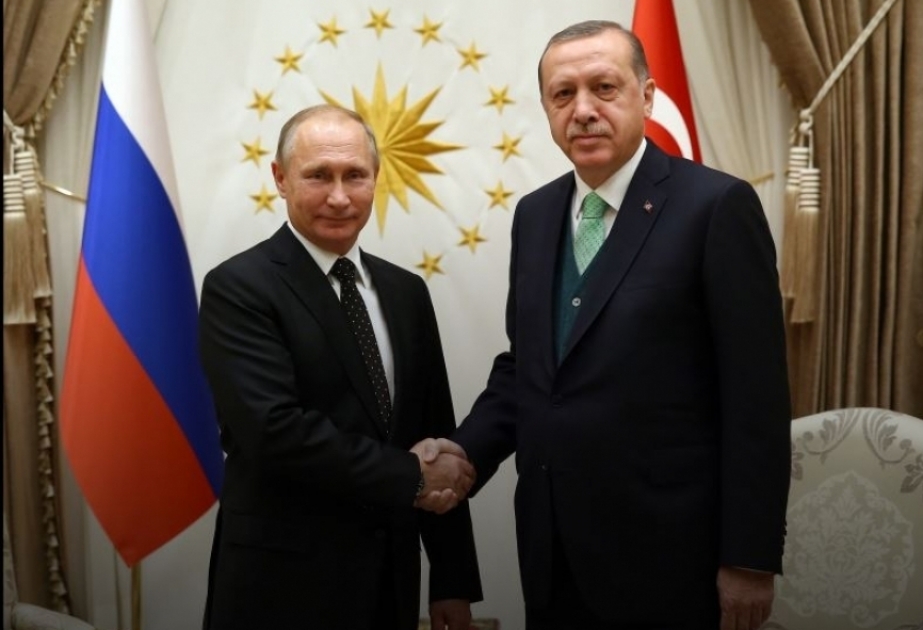 Turkish, Russian leaders discuss bilateral ties, international issues over phone