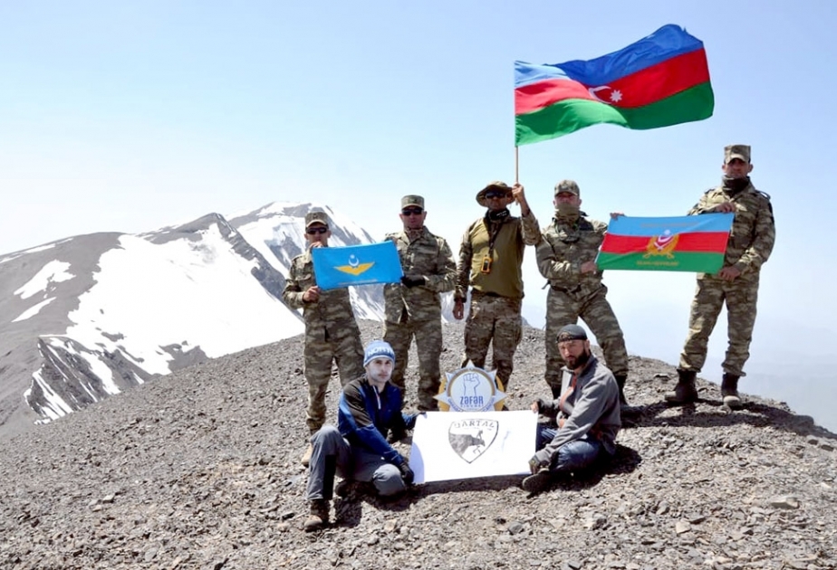 Завершилась экспедиция военнослужащих на вершину «Зафар» ВИДЕО