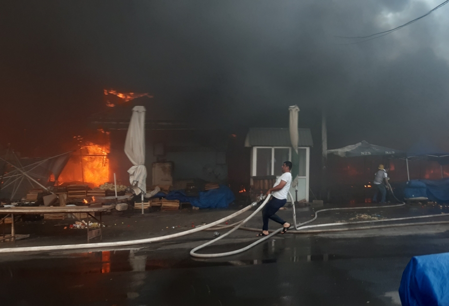 İmişlidə mərkəzi bazar yanır VİDEO