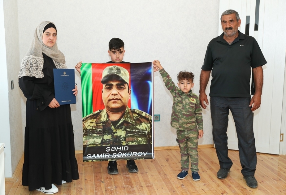 Se facilitan apartamentos a las familias de mártires y discapacitados de la guerra del Karabaj