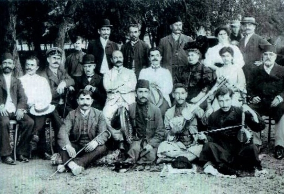 Las escuelas de música y reuniones literarias en Shusha