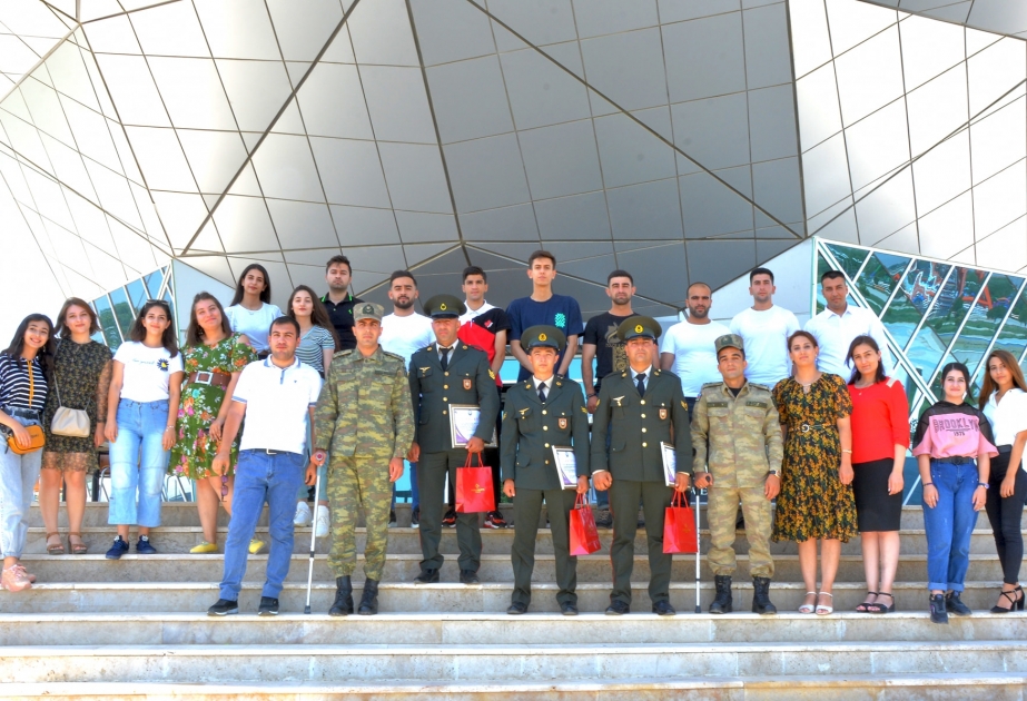 Naxçıvanda gənclərin Vətən müharibəsi iştirakçıları ilə görüşü təşkil olunub