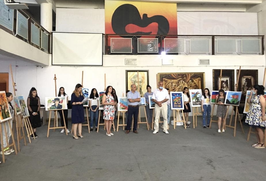 Sumqayıtda “Ordumun gücü” devizi altında rəsm sərgisi açılıb