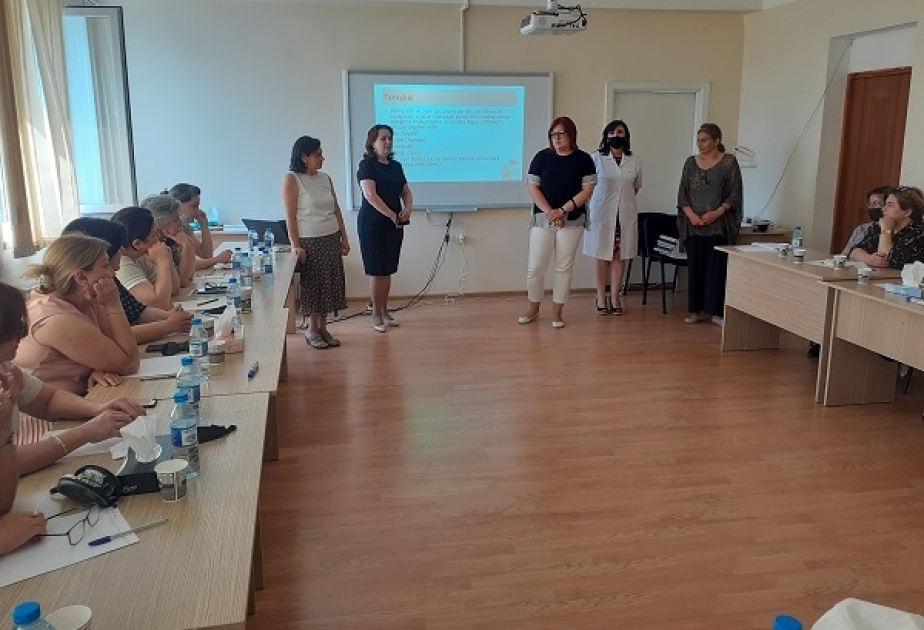 “Ailələrə dəstək üzrə ev ziyarətçilərinin hazırlanması”na dair növbəti təlim keçirilib