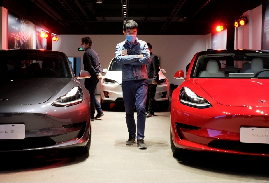 “Tesla” Çin bazarında satdığı 285 min avtomobili geri çağırır