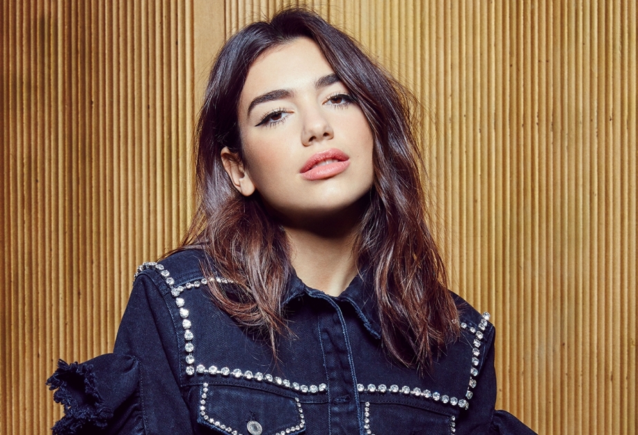 Dua Lipa retrasa sus conciertos en Madrid y Barcelona a 2022