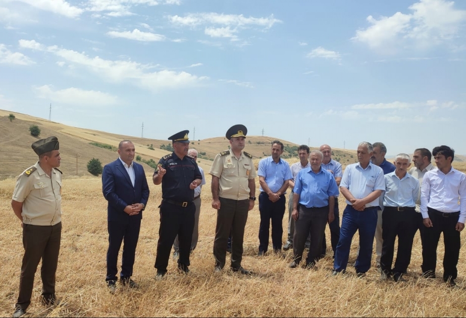 Yardımlıda fermerlər əkin sahələrində yanğın təhlükəsizliyi ilə bağlı maarifləndiriliblər