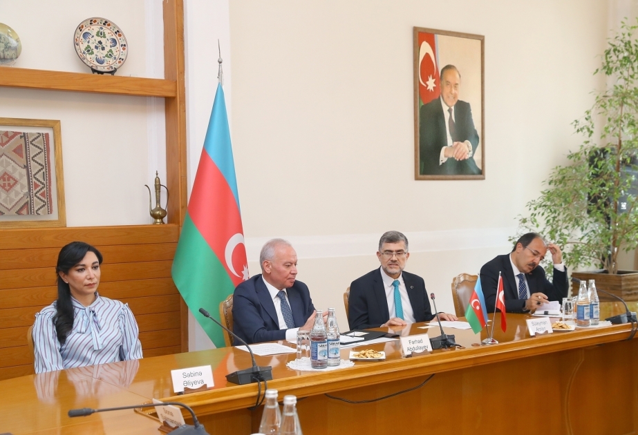 El Tribunal Constitucional se reunió con el presidente del Instituto de Derechos Humanos e Igualdad de Turquía