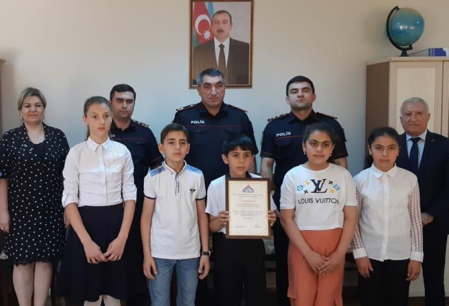 Göygöl polisi müsabiqə iştirakçıları ilə görüşüb