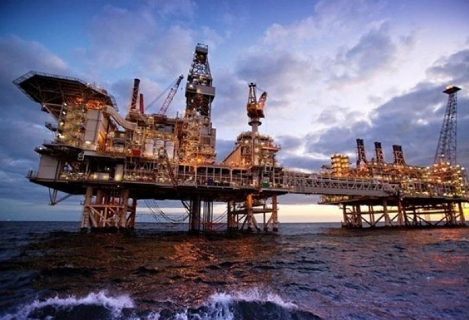 Цена барреля азербайджанской нефти превысила 76 долларов