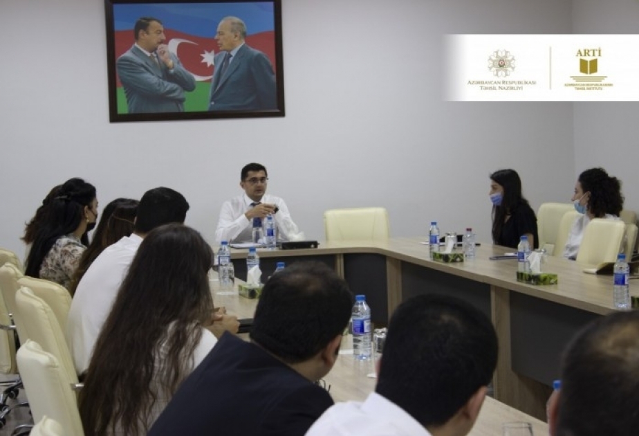 Təhsil İnstitutu: Mentorlar tədqiqat mövzuları ilə bağlı məlumatlandırılıb