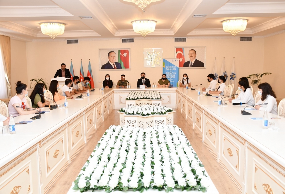 “Uğurunu paylaş” layihəsinin budəfəki qonağı deputat Emin Hacıyev olub