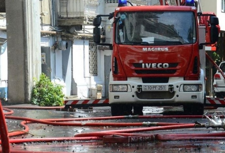 FHN: Binəqədi rayonunda “Bazar Store” super marketində baş verən yanğın söndürülüb