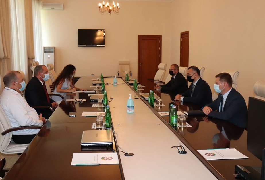 Primer viceministro de Salud de Azerbaiyán se reunió con la delegación de la República de Cuba