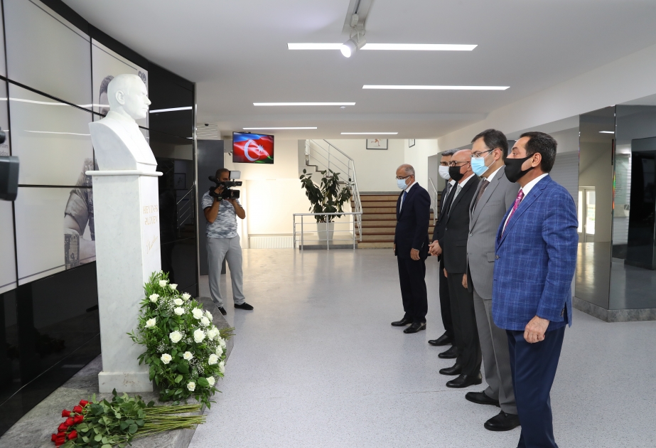 “Mən azərbaycanlıyam” milli bilik yarışmasının 10-cu yubiley mövsümünün qalibləri mükafatlandırılıb