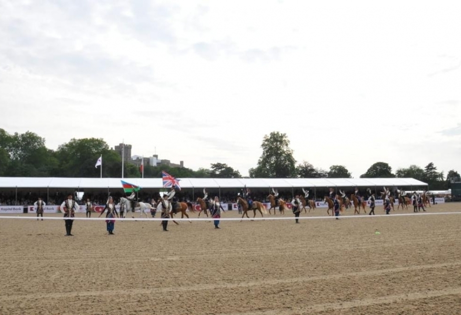 Los caballos de Karabaj sorprenden al público en el espectáculo ecuestre Royal Windsor