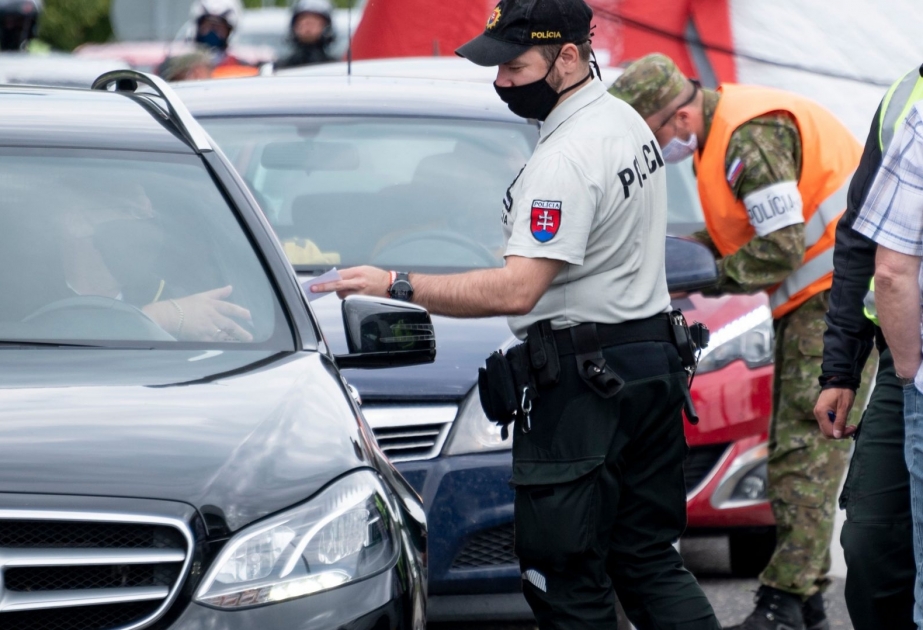 Slovakiyaya səfər edən peyvənd olunmayan bütün şəxslər 14 günlük icbari karantinə alınacaqlar