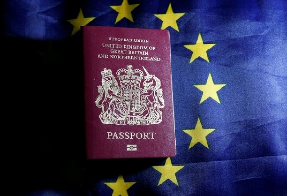 Avropa İttifaqı ölkələrinin vətəndaşları Böyük Britaniyada yaşamaq üçün xüsusi status almalıdırlar