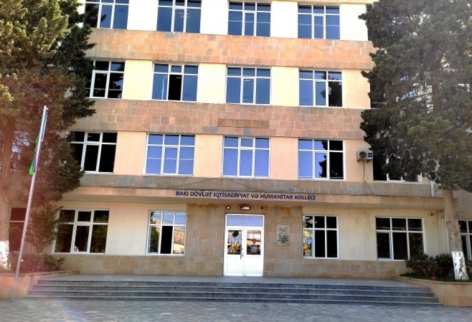BDU: İqtisadiyyat və Humanitar Kollecdə keçirilən imtahanlarda 622 tələbə iştirak edib
