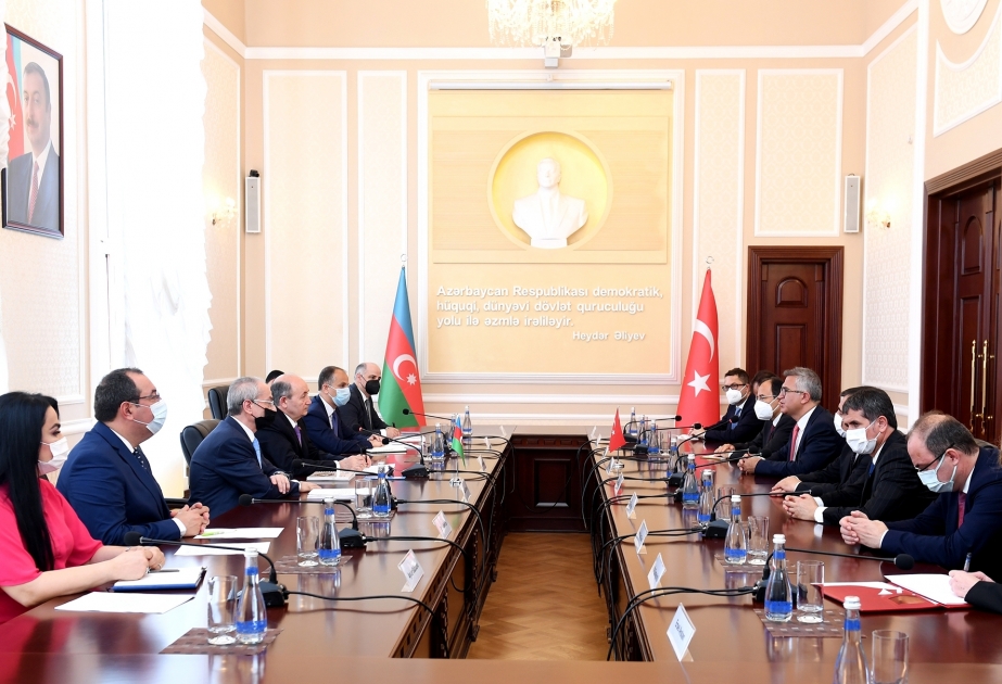 Los lazos jurídicos entre Azerbaiyán y Turquía se desarrollan conforme a las relaciones de alianza
