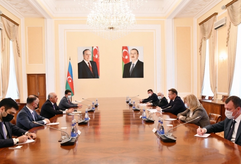 Le Premier ministre azerbaïdjanais reçoit le ministre russe de la Santé