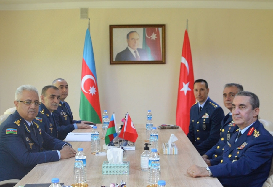 Azərbaycan və Türkiyə Hərbi Hava Qüvvələri arasında əlaqələrin genişləndirilməsi məsələləri müzakirə edilib VİDEO