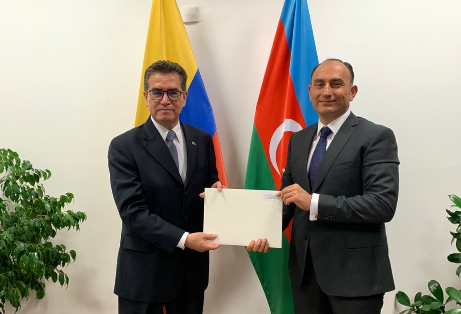 Kolumbiya Prezidenti Azərbaycan səfirinin etimadnaməsini qəbul edib