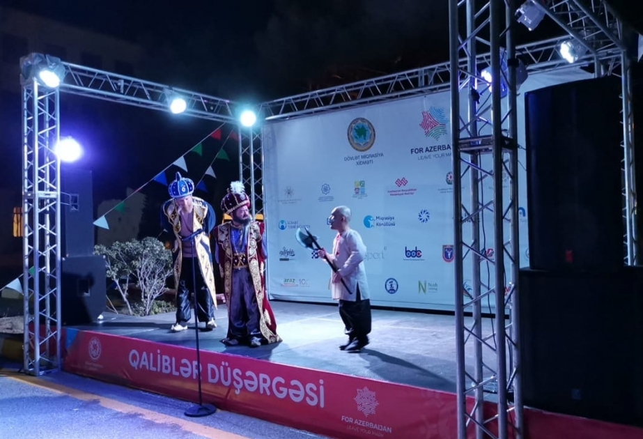 Bakı Uşaq və Gənclər Teatrı “Qaliblər” düşərgəsində şou proqram təşkil edib
