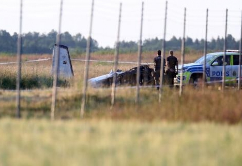 Девять человек погибли в результате авиакатастрофы возле взлётной полосы шведского аэропорта Эребру